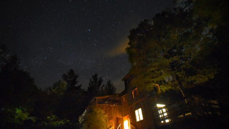 rec-hall-meeting-space-in-rowe